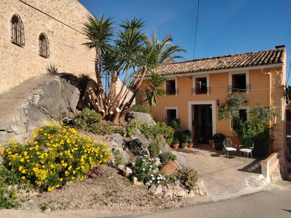 Les Penyetes Boutique Bed And Breakfast Campell Exterior photo